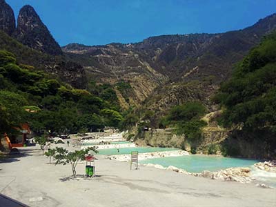 Grutas Tolantongo | River