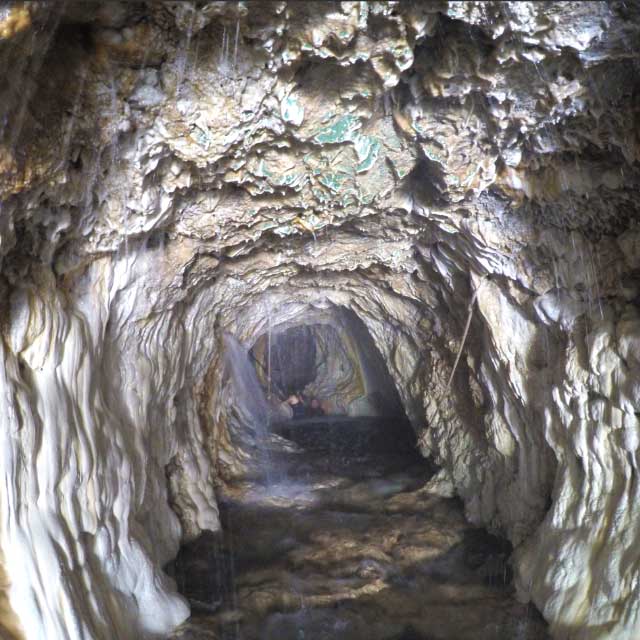 TÚNEL